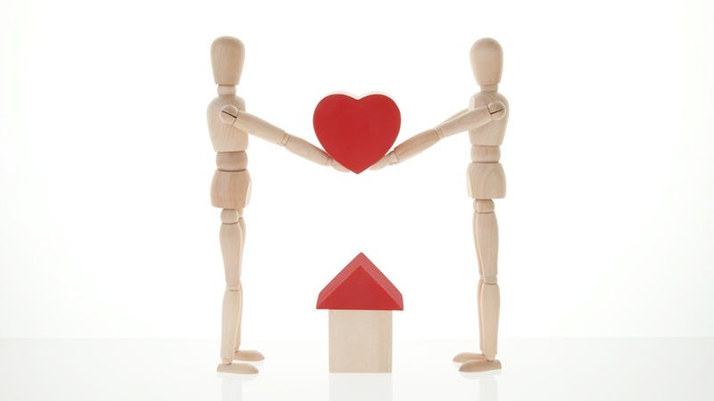 Illustration for article titled Attention, Strumpets: 'Shacking Up' Might Actually Lower Divorce Risk
