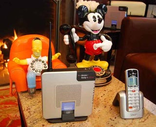 Illustration for article titled 5 Things to Know: T-Mobile's Hotspot @Home Landline VOIP Service