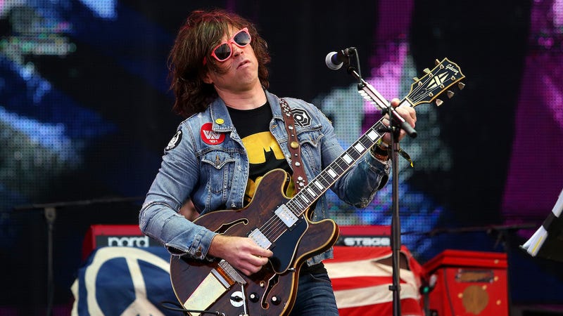 Illustration for article titled F.B.I. Investigating Explicit Messages Ryan Adams Allegedly Sent to a 14-Year-Old Â