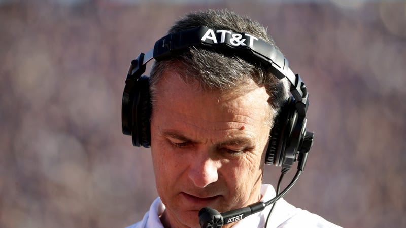 Illustration for article titled From "Win The Moment" To "He Said She Said" To "Tuff Perception World": How Urban Meyer And Ohio State Reacted To The Zach Smith News
