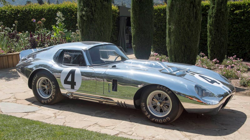 Illustration for article titled The 550 HP Big Block 'Secret Weapon' Carroll Shelby Tried To Race At Le Mans Is Going Back Into Production