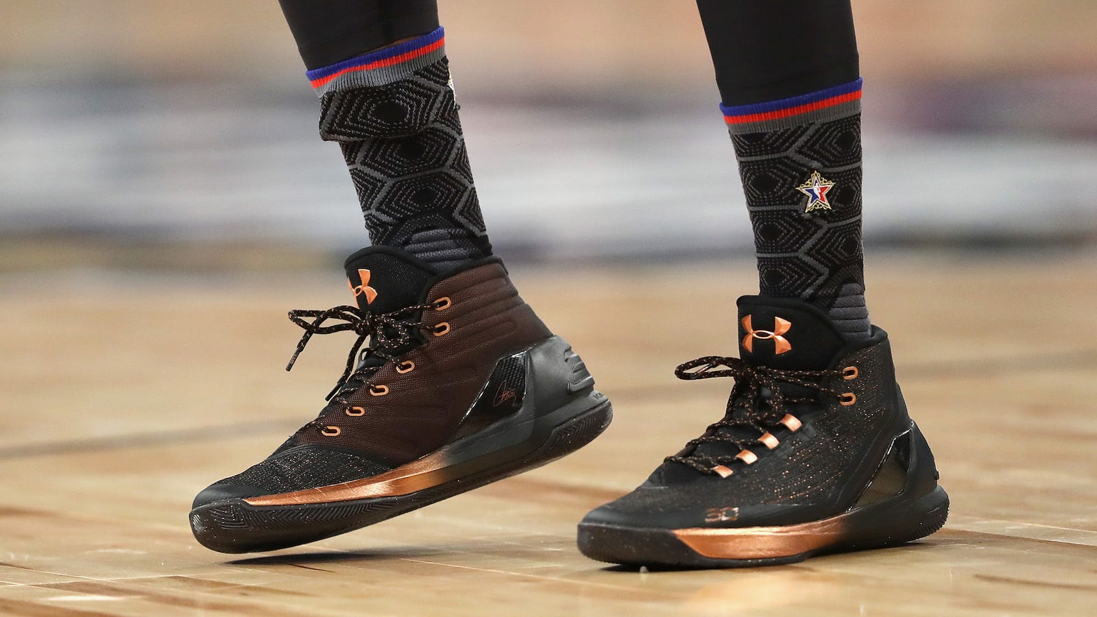Nobody's Buying Under Armour's Steph Curry Signature Shoes