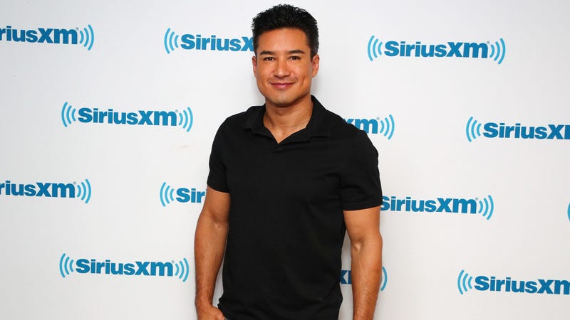 Illustration for article titled UPDATE: Mario Lopez calls his previous comments on trans kids “ignorant and insensitive”