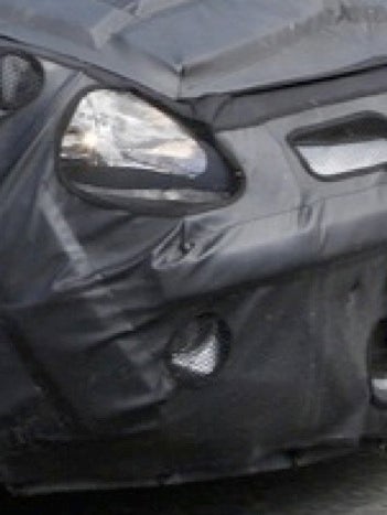 Illustration for article titled 2010 Hyundai i20 Spied Ahead Of Paris Motor Show