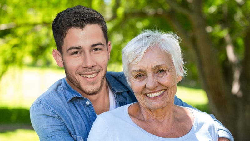 Illustration for article titled Following His Heart: Nick Jonas Fell In Love With The Horny Old Lady Who Bid On A Date With Him At A Charity Auction And Now He Is Leaving His Wife