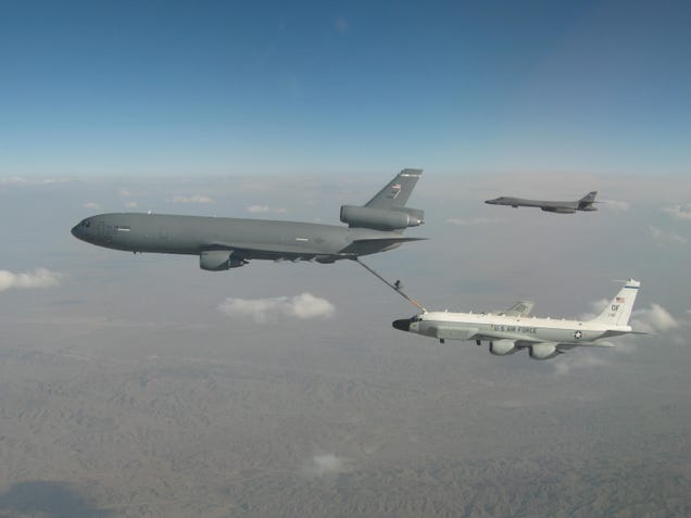 C-5 and C-17. : r/aviation