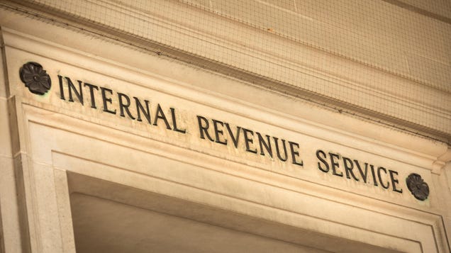 The IRS Wants You to Go Paperless Next Tax Season