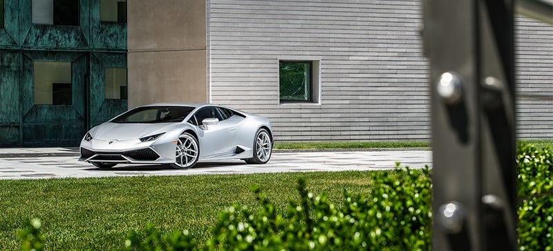 Illustration for article titled Your Ridiculously Awesome Lamborghini Huracan Wallpaper Is Here