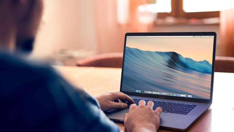 Illustration for article titled How to Tell If the FAA Has Banned Your MacBook Pro From Flying
