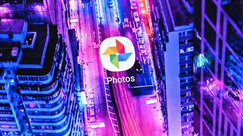 Illustration for article titled Google Photos Now Lets You Search for Specific Text Inside Your Pics