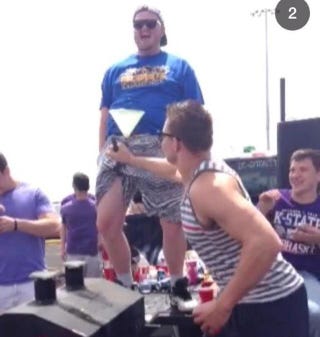Illustration for article titled Gronk Tailgates K-State Spring Game, Is Amused By Beer Bong In Pants