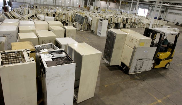 La sucia realidad de la basura electrónica en la UE: el 65% nunca se recicla