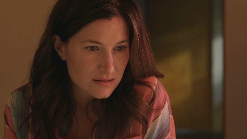 Illustration for article titled Kathryn Hahn will return for the new, Philip Seymour Hoffman-less Happyish