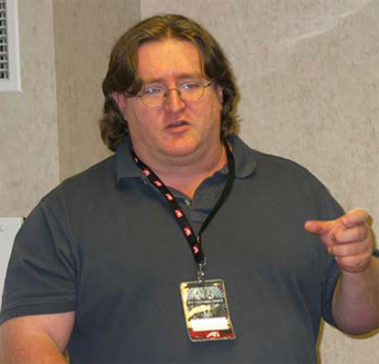 Illustration for article titled DICE 2009 Puts Gabe Newell Behind A Podium