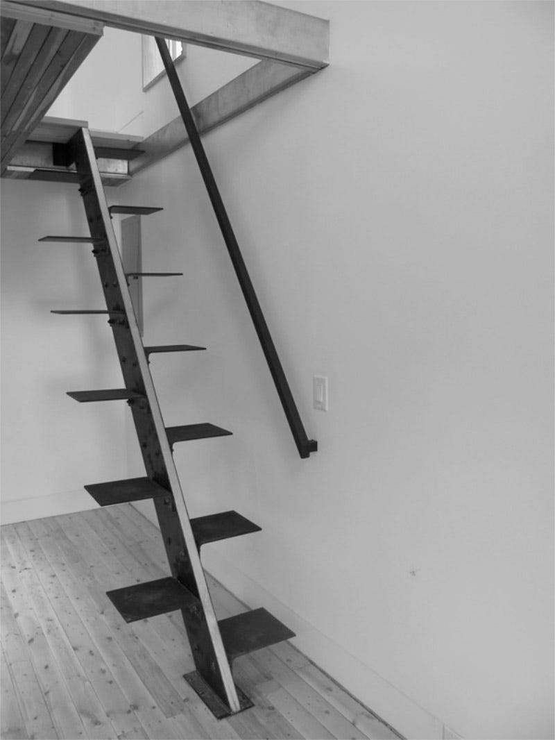 Illustration for article titled Alternating Tread Stair Looks Painful If You Slip