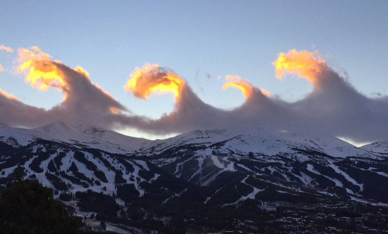 These Gorgeous Fiery Clouds Show Off the Wonders of Fluid Dynamics