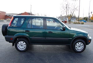 Illustration for article titled 2001 CR-V EX: Good, Bad, or Meh