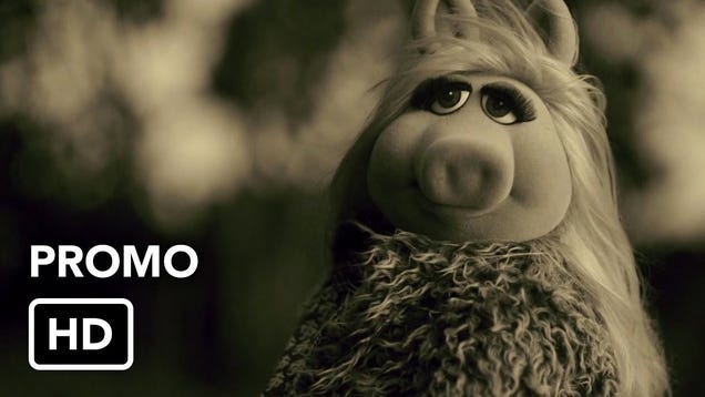 Miss Piggy's Version of Adele's 'Hello' Video Is a Terrific Mess