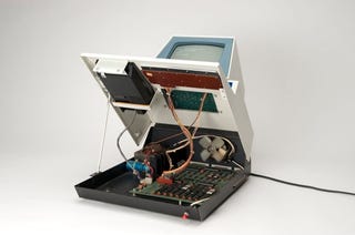 Illustration for article titled What Is This?