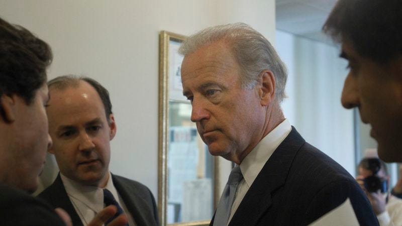 Illustration for article titled Biden's Handlers Suggesting He Forget The Words 'Pink' And 'Stink' Altogether
