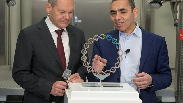 As Covid-19 shot sales dwindle, BioNTech doubles down on cancer vaccines