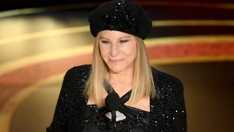 Illustration for article titled Barbra Streisand Continues to Bait Trump With 'Send in the Clowns' Parody