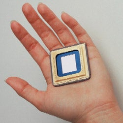Illustration for article titled Scientist Correct Funny Nano-Wires, Pave Way for Handheld Supercomputers