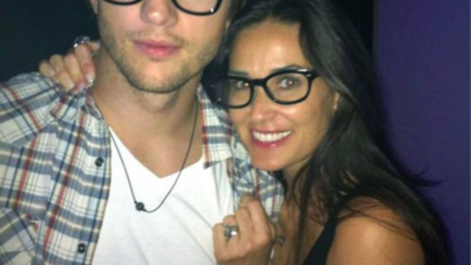 Ashton & Demi Escape Cheating Rumors By Jetting To Israel