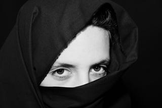 Illustration for article titled Woman Strangled To Death By Burkha In Freaky Go-Kart Accident