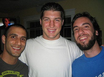 Illustration for article titled Morning Blogdome: Tim Tebow Is A Humble Man