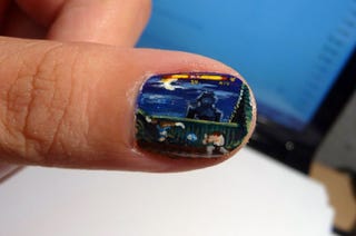 Illustration for article titled A Street Fighter II Painting So Small, It Could Fit on a Fingernail