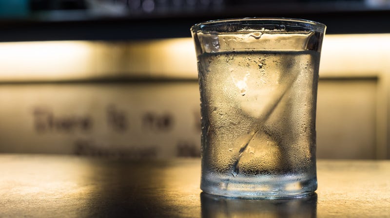 Illustration for article titled Bar owner takes issue with water-only customers: “It really affects our business”