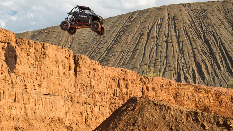 Illustration for article titled Here Are Two Brutal Ways To Fail At Jumping A Polaris Off A Cliff