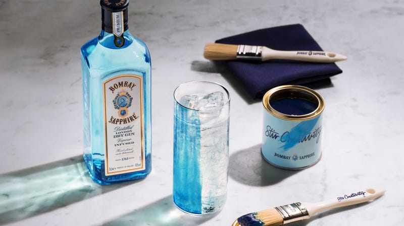 Illustration for article titled New edible paint slowly changes the color and taste of gin & tonics