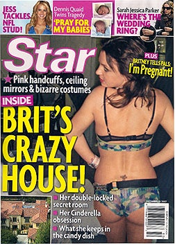 Illustration for article titled Today In Tabloids: Britney Spears Is Knocked Up & Nuts