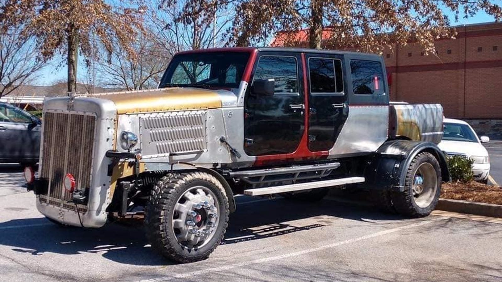 This Mysterious Big  Rig  Pickup  Is Made of Jeep and 