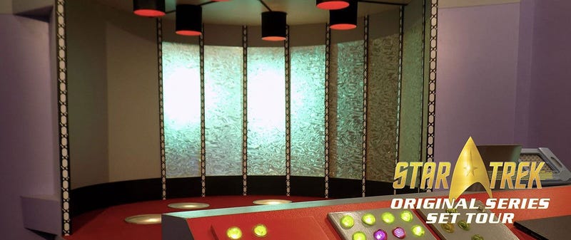 Illustration for article titled CBS Throws Star Trek Fans a Bone