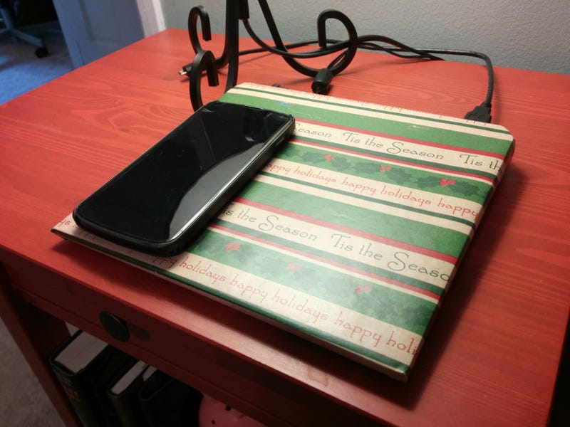 Illustration for article titled Disguise Ugly Electronics by Wrapping Them for the Holidays