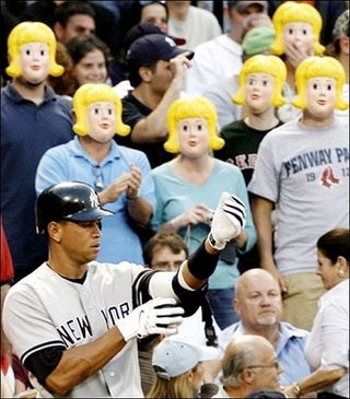 Illustration for article titled Alex Rodriguez Resists Temptation