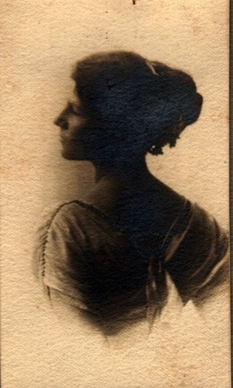 Illustration for article titled Your Mother's Style (Or Lack Thereof)