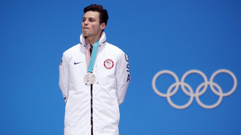 Illustration for article titled U.S. Speedskater Decides To Skate For Hungary So He Won't Go Broke