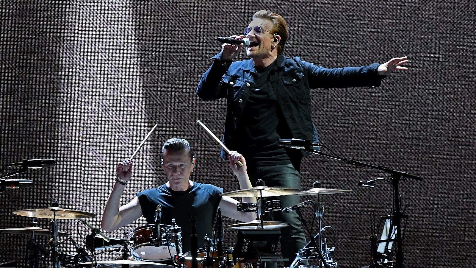 U2 cancels St. Louis concert over security concerns