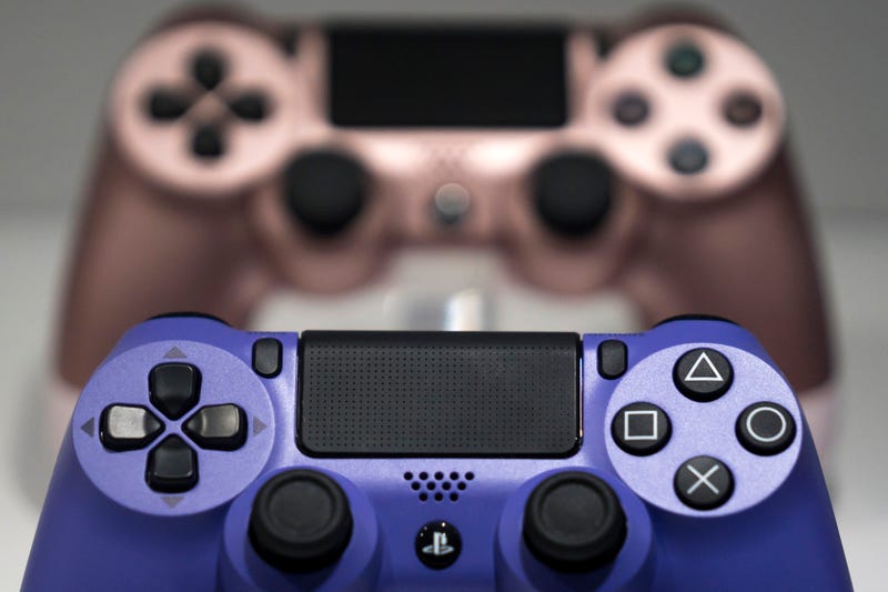 Illustration to article entitled Report finds media more likely to cite video games as a factor in shootings when suspect is white
