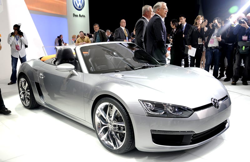 Illustration for article titled Volkswagen Bluesport Concept 42 MPG Roadster Officially Revealed