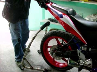 Illustration for article titled Standard Paddock Cbr 150r Decal