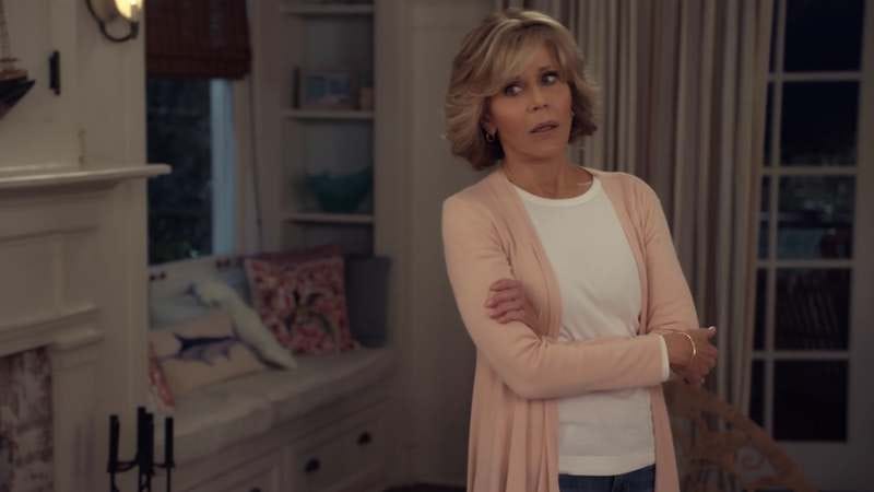 Illustration for article titled “The Gun” rips Grace And Frankie apart
