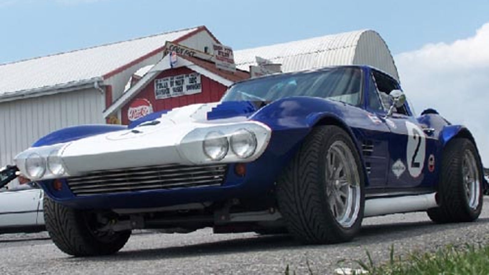 GM Sues Replica Corvette Maker