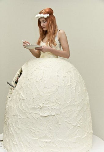 Illustration for article titled The Bride Wore Cake