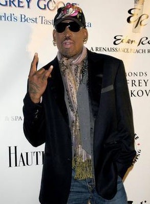 Illustration for article titled Dennis Rodman Broadcasts Sexcapades To Entire Hotel