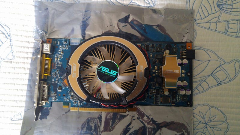 Illustration for article titled Anyone here want an NVIDIA 8800GT 512mb?